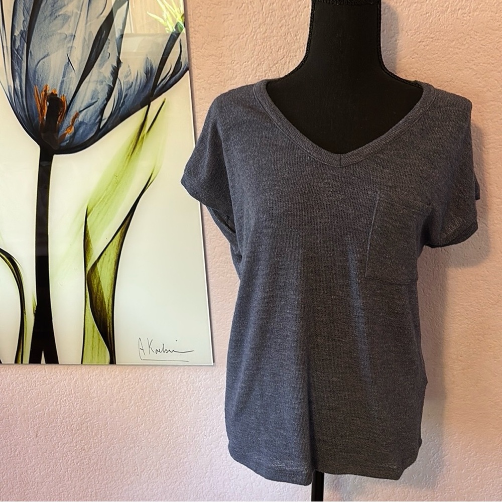 shirt size small